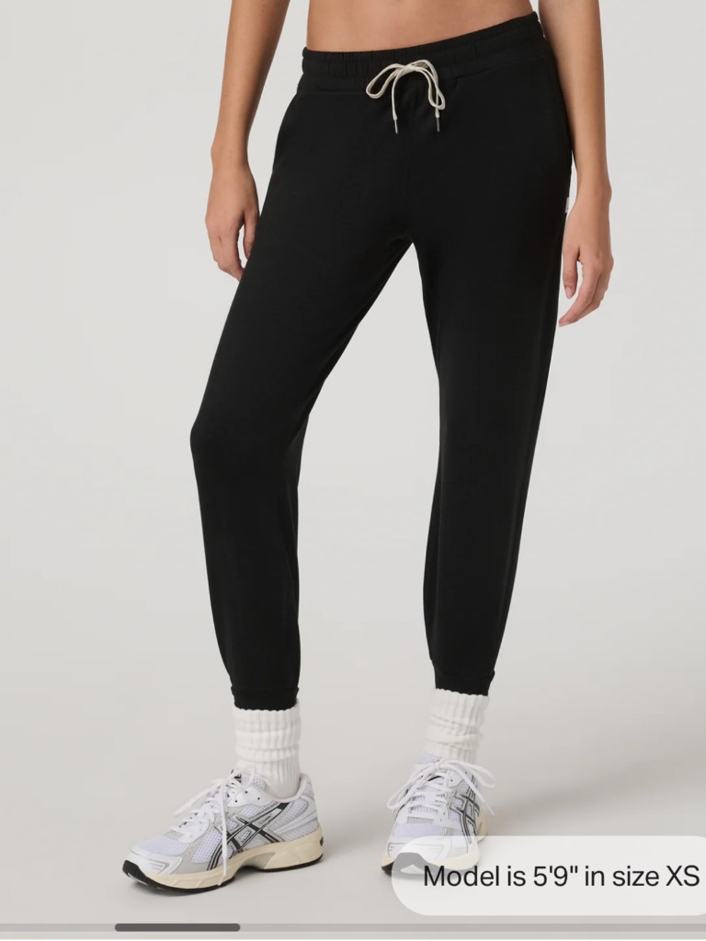 Vuori Women’s Black Performance Jogger Small